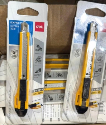 Dao dọc giấy Deli 2031