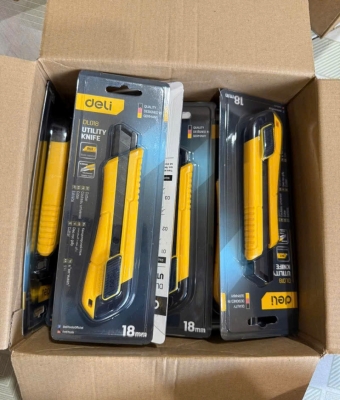 Dao dọc giấy Deli 018